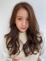 チョビー(Chobii)&nbsp;表参道/グレージュ/ツヤ/小顔/デジタルパーマ/大人可愛い/