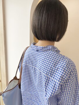 ゴカン(Gokan) ぷつんと可愛いボブ。