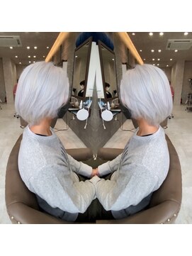 ヘアアンドメイクユ ニキス 利府店(HAIR&MAKE UNIXIS) 高橋限定　ホワイトカラー