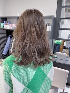 ジゼル(GiseL) 透け感グレージュ/ダブルカラー/ブリーチ/イルミナカラー