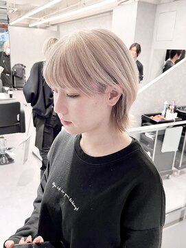 ファイブバイジエクト 堀江(FIVE by The Ect) ホワイトベージュカラー　ブラウンカラー　ハイトーンカラー