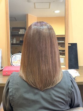 アン ロートル ヘアー(L'un L'autre hair) 艶カラー