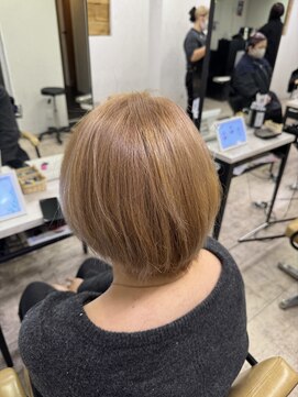 アジールヘア 所沢プロペ通り店(agir hair) ミルクティーベージュショートボブケアブリーチ小顔ワンレンド
