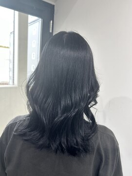 リグ 横浜(Lig.) ブルーブラック暗めカラー韓国風巻き髪/横浜/横浜駅/髪質改善