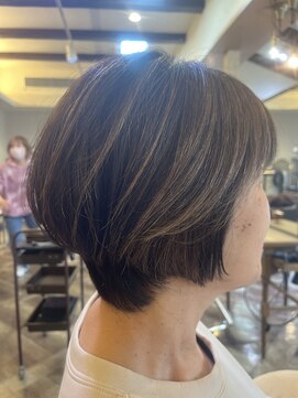 ヴァンファミリー アピタ福井飯塚店(Vanfamily) くせを生かしたふんわりショート