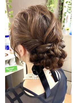 ジェキータ 京都駅前店(GEKITA) ゆるふわシニヨンヘアセットスタイル【京都/ヘアセット】