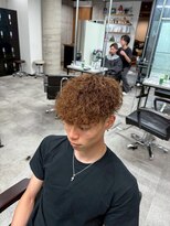 イーラ(era)&nbsp;パーマ/メンズ/刈り上げ/眉毛/ツイスト