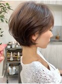 前髪あり小顔つや髪顔まわり簡単スタイリング丸みショート