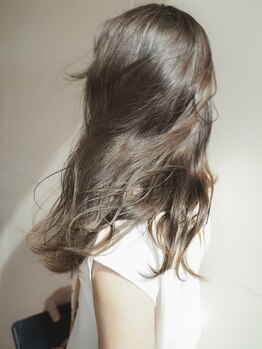 【JR/阪急富田】juliは厳選トリートメント"ヤクジョ髪質改善"が自慢◇うるツヤ美髪を叶えるこだわりサロン!