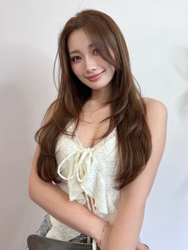 ピープスアンドスー 表参道 渋谷(Peeps&Suu.) 小顔韓国風くびれレイヤー｜渋谷人気No.1艶質感