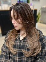 リアン 本厚木(LIAN) レイヤーカットハッシュカットミディアムレイヤー顔周りカット