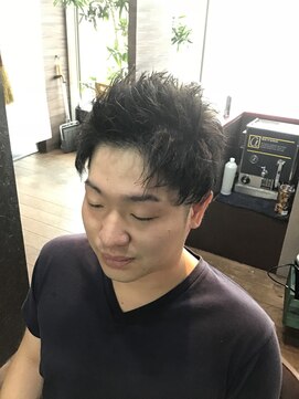 バーバーショップ カズー BARBER SHOP KA-ZOO Aラインのシルエットのツーブロックです。