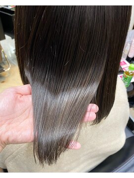 フィオーレ ヘアデザイン(FIORE hair design) アッシュカラー/トリートメント