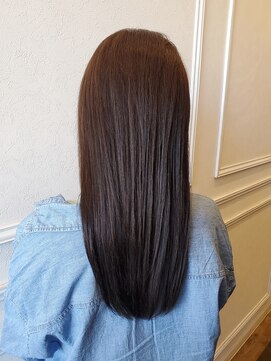 エミュー ラ ピエス(emu la piece) ロング/ベージュ/艶感/うる艶髪/ビターショコラ