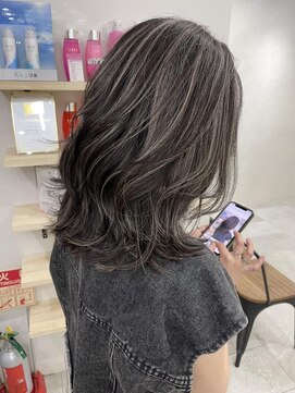 ジゼル(gisele) (稲毛)グレージュハイライト