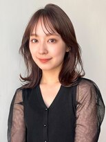 ラフ フロム ガーデン(Laf from GARDEN)&nbsp;大人くびれミディ/アッシュカラー/前髪パーマ/レイヤーロング