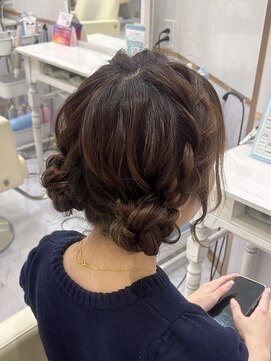 ヘアセットアリエス(aries) 編み込みツインお団子