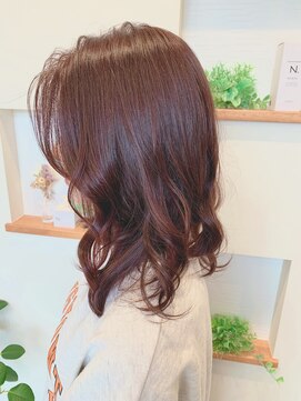 エミュ(emu) 落ち着き感のあるモーブレッド