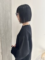 ヨーク(YOKE)&nbsp;YOKE 切りっぱなしボブ大人ボブぱつっとボブネイビーグレージュ