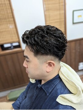 理創こすぎ ツーブロックパーマ