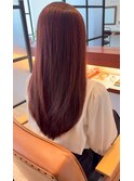 やわらかい質感のウェーブ×艶カラー