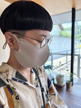 ゴットイール(GOTTO eel) マッシュルーム刈り上げ女子