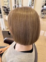 レッド(ReD)&nbsp;白髪ぼかし/白髪ぼかしハイライト/脱白髪染め/金沢/髪質改善