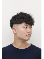 ダリーサード(DALIE third)&nbsp;スペインカールスキンフェードメンズカット