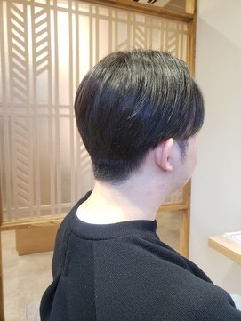 ミリ 国分寺(Mili) 刈り上げハンサムショート