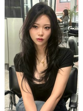 ランズ(LANDS) カーテンバング　レイヤーカット 【韓国ヘア 大阪 梅田】