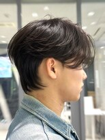 ノラキチジョウジ(NORA KICHIJOJI)&nbsp;センターパートツーブロック毛流れニュアンスパーマワックスなし