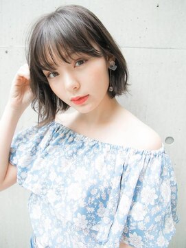 ルティア 池袋(Lutia) ダーググレージュで柔らかい印象