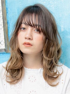 ロンド 表参道店(Lond) 外ハネレイヤー