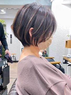 アヴァロン(AVALON) 絶壁解消/ひし形/前下がり/大人ショートボブ/30代/40代★猪狩★