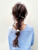 アイユー(ii+U)&nbsp;編みおろし　アレンジ　上品　大人　ニュアンス巻き