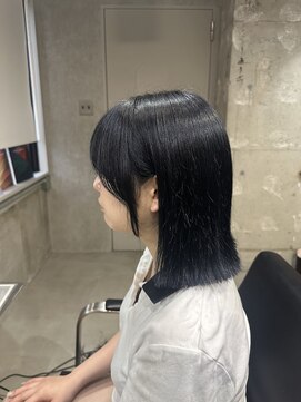 ラック(LUCK) レイヤーぱっつん前髪ステップボーンカットシルキー船橋/韓国