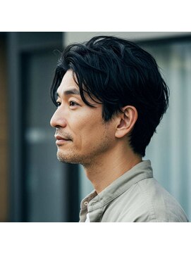 エイトオー(8o) センターパート　ミディアムレングス