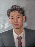 ツーブロック×濡れ感ニュアンスパーマ