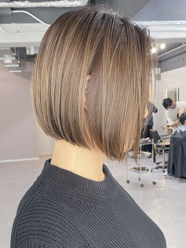 レブ 三条河原町(Reb,) ボブ前髪なしハイトーンダブルカラー小顔ヘアブリーチなし
