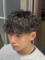 フィフス(fifth)&nbsp;原宿波巻きスパイラルパーマラウンドマッシュカット刈り上げ黒髪