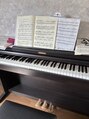 美容室 マジック(MAGIC) オトナのピアノ教室行ってます