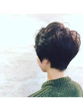 アルール バイ フェローズ(ARULE by fellows) ゆるふわショートパーマ