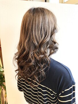 美容室 サラ(SALA) アッシュベージュ