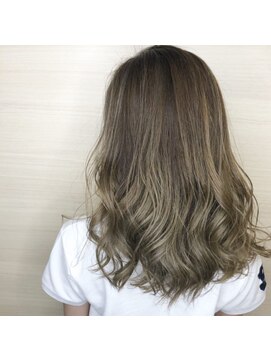 デュールウェスト(Duul West) バレイヤージュグラデーションハイライトベージュ系