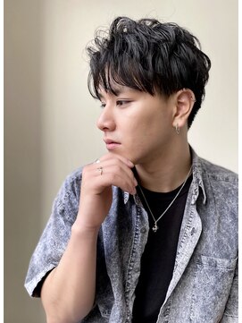 シェリ(Cheri) マッシュ×パーマ アップバングも◎ 横に広がる髪質は山本に!