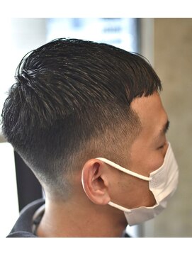 ヘアアイラッシュ リベット(hair eyelash RIVET) クロップスタイル×フェード