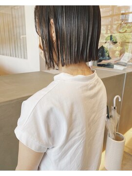 アルシュ サイト(ARCHE saito) ぱつっとボブ