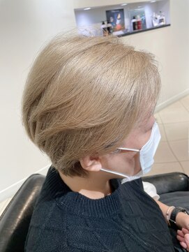 ラブクロムトーキョー オモテサンドウ(LOVECHROME OMOTESANDO) 大人ハイライト　透明感のあるメルティカラー