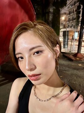 ヒューズ(HUES) 【ブリーチ無し】ハイトーンショート