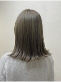 透明感たっぷりオリーブベージュカラー外ハネミディアム momoko